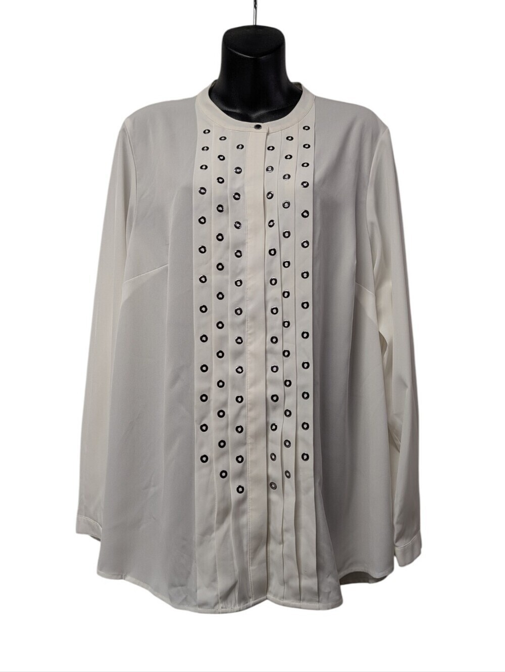 Jones New York Women's 1X White Silver Grommet Pleated Long Sleeve Blouse NWT